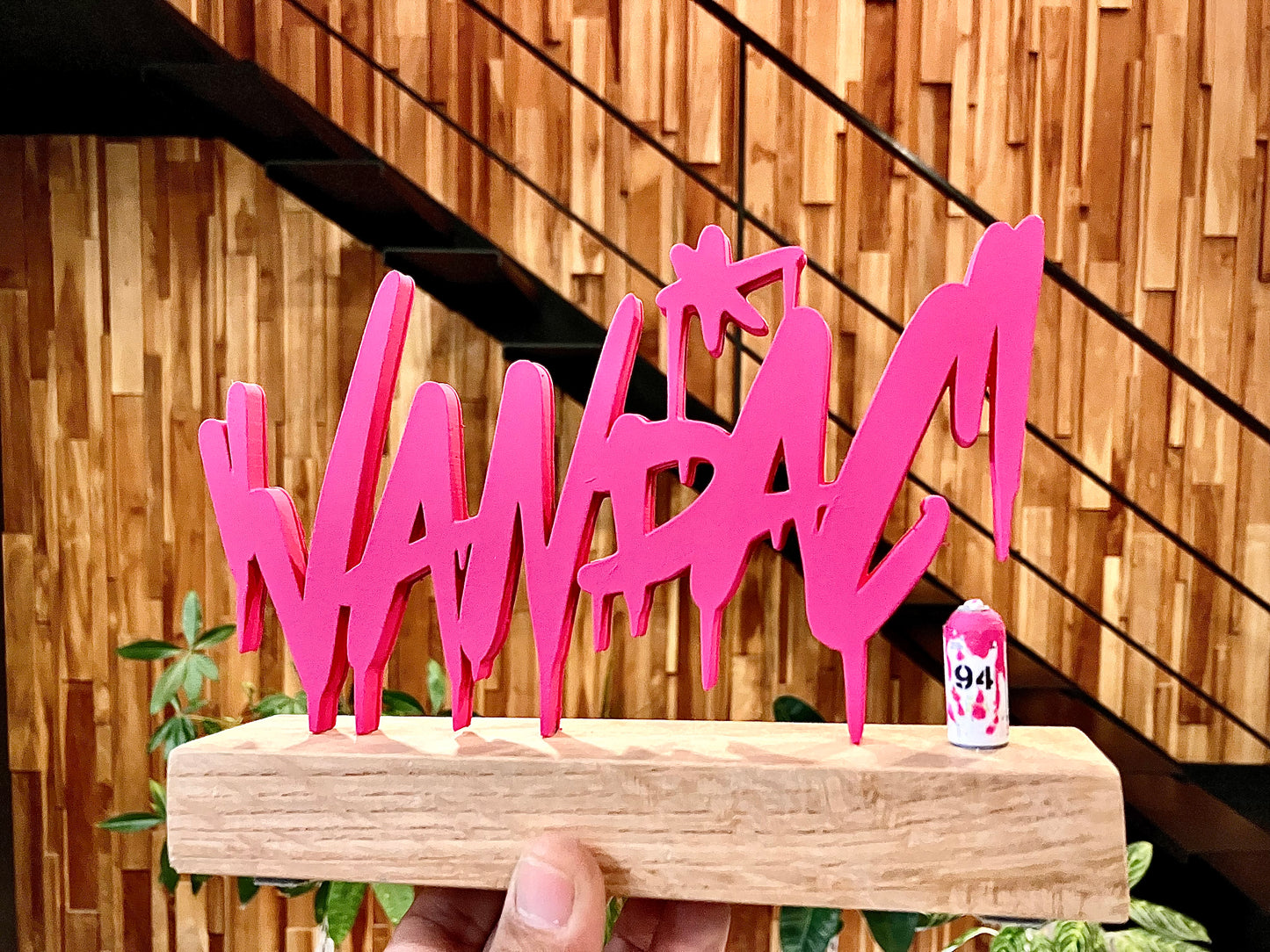 Graffiti Sculpture Mini "Vandal"